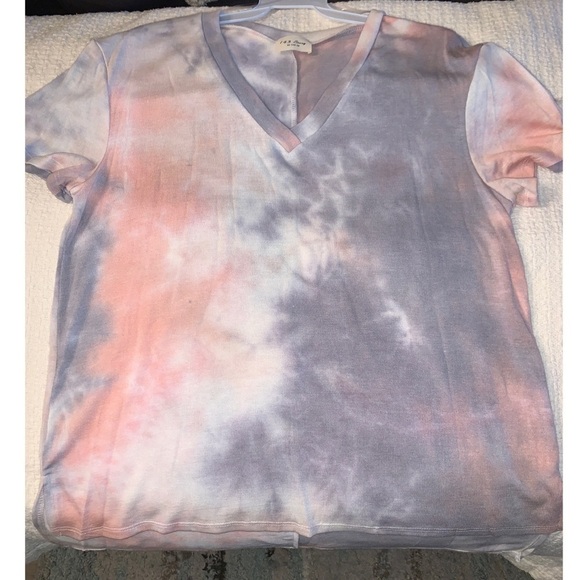 Peach & Gray Tie Dye SS V-Neck T-Shirt - Picture 4 of 8